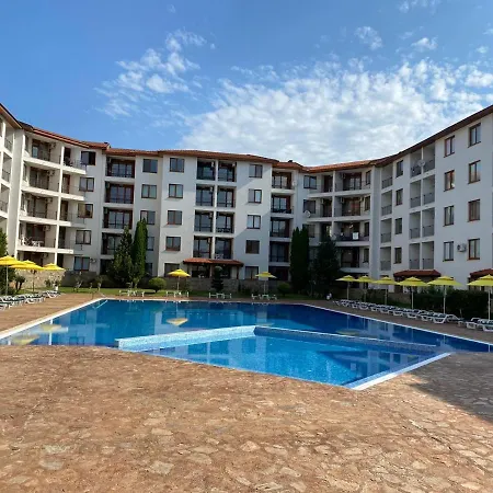 3 Family With Pool View Lejlighed *