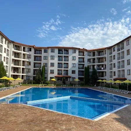 3 Family With Pool View Apartment Nesebar